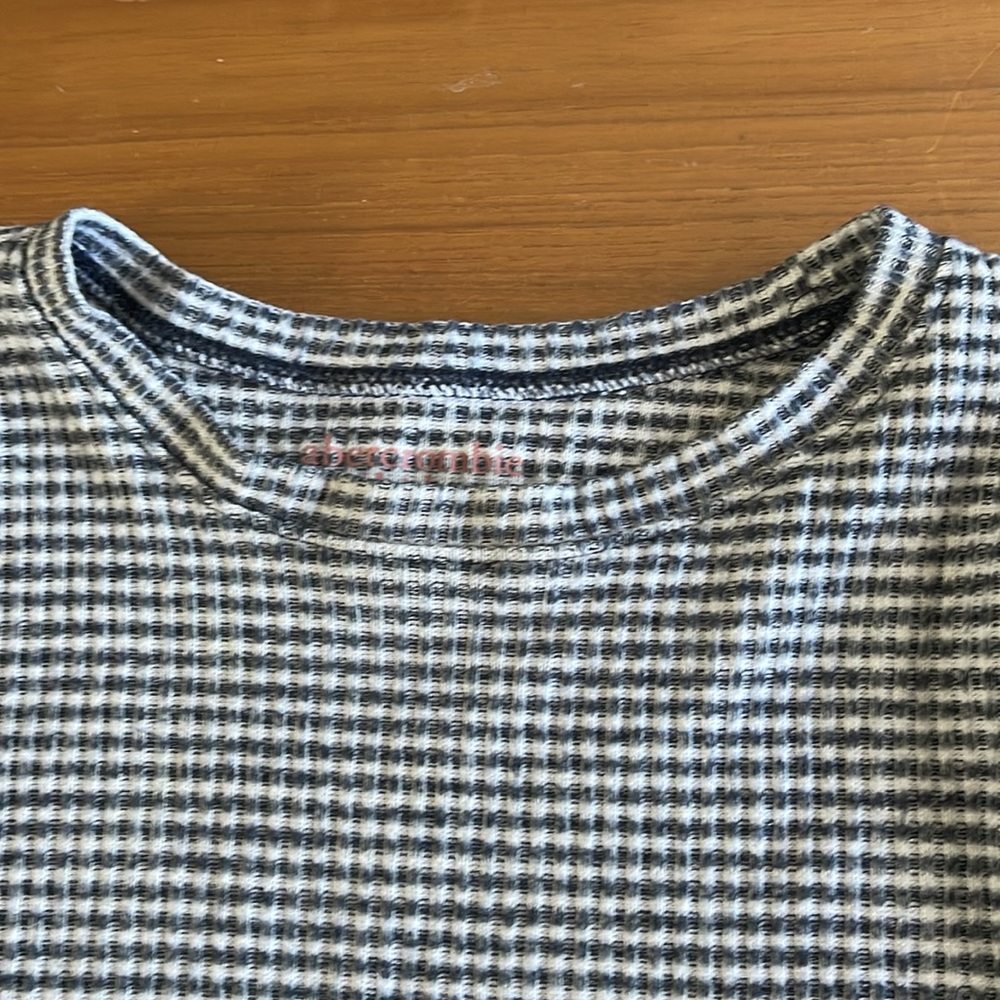 Abercrombie kids dark gray & white stripe long sleeve top